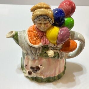 Vintage Takahashi Ceramic Teapot/Water Pitcher 9”